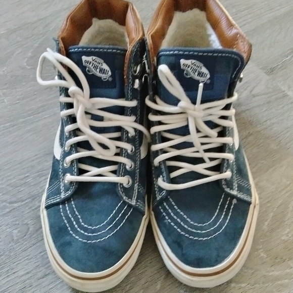 Van's High Top - Picture 2 of 6